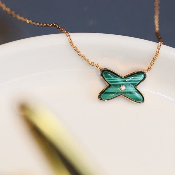 ˇMagic JewelryˇJEUX MALACHITE 1 DIAMOND PINK GOLD NECKLACE