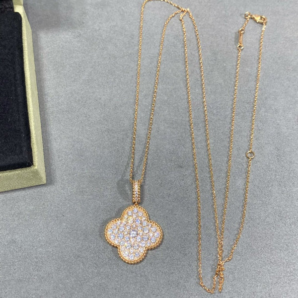 ˇMagic JewelryˇCLOVER 25MM LARGE PEDANT DIAMOND PAVED LONG NECKLACE