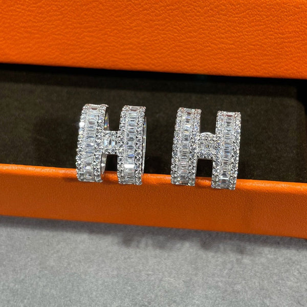 ˇMagic JewelryˇH STUD EARRINGS WITH SILVER DIAMONDS