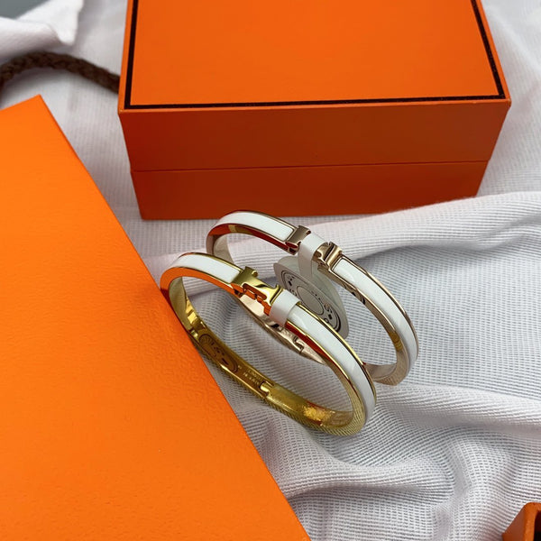 ˇMagic JewelryˇCLASSIC HM CLIC WHITE 8MM ENAMEL BRACELET